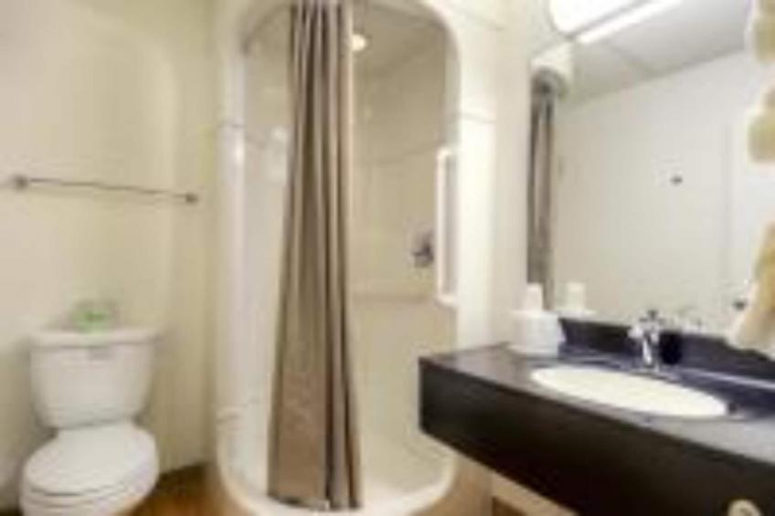 1 Queen Bed - foto 17