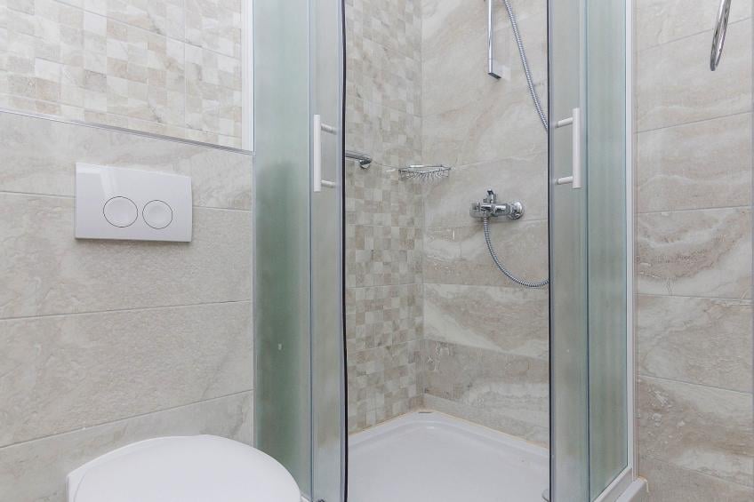 Schönes Steinhaus mit beheiztem Pool, Terrasse mit Meerblicl in ruhige Lage - foto 46