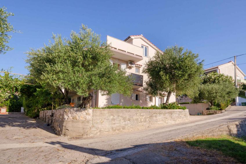 Holiday apartment with barbecue and balcony - BF-XPV6F - foto 10