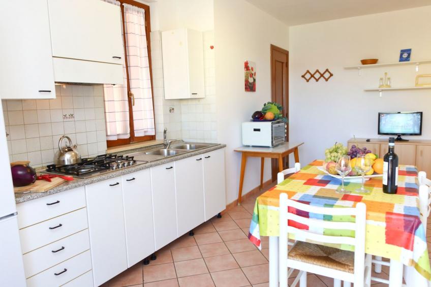 Helle mediterrane Villa mit Veranda und Garten - foto 4