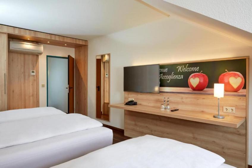 Sunday Hotel  Stuttgart Herrenberg Suites - foto 12