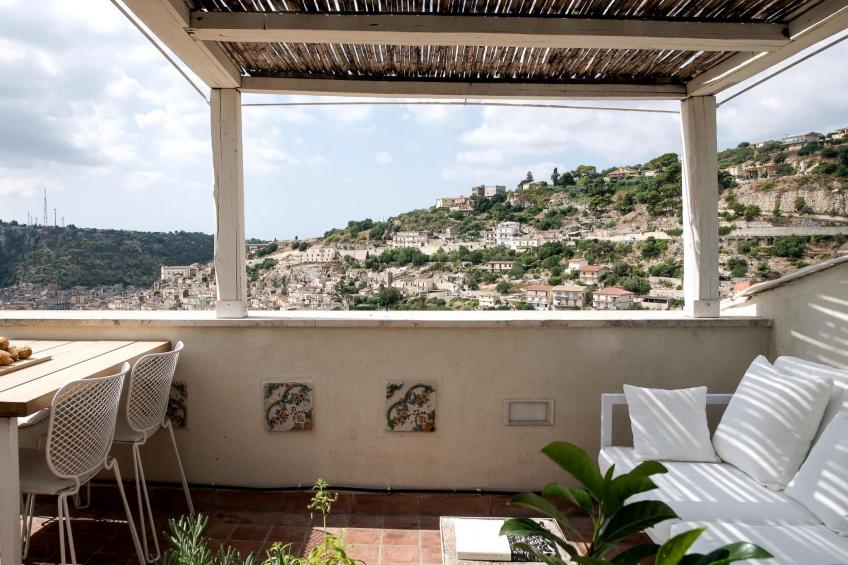 Eine Terrasse über Modica