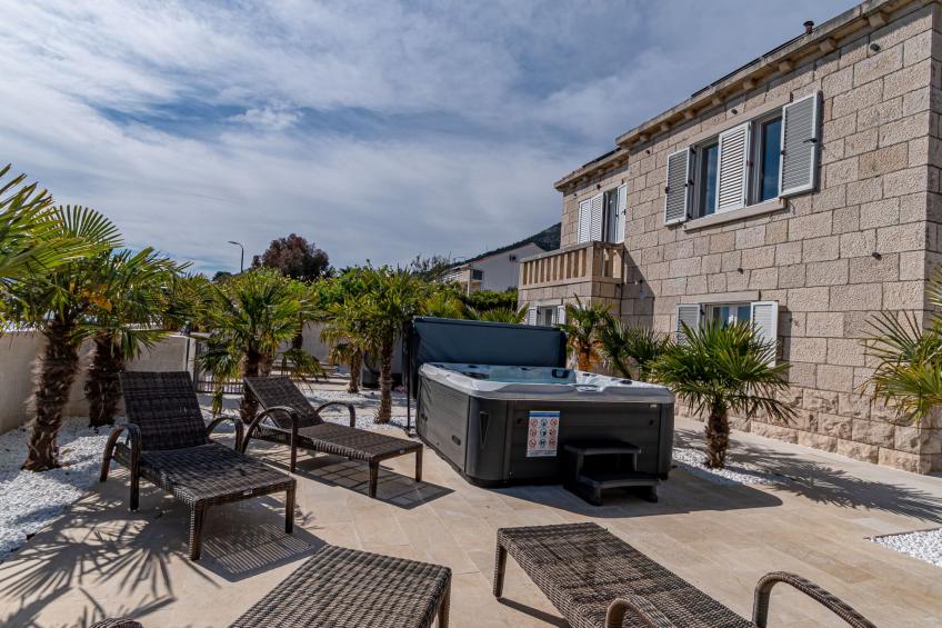 Surtini Villa Orebić Jakuzi Erste - foto 42