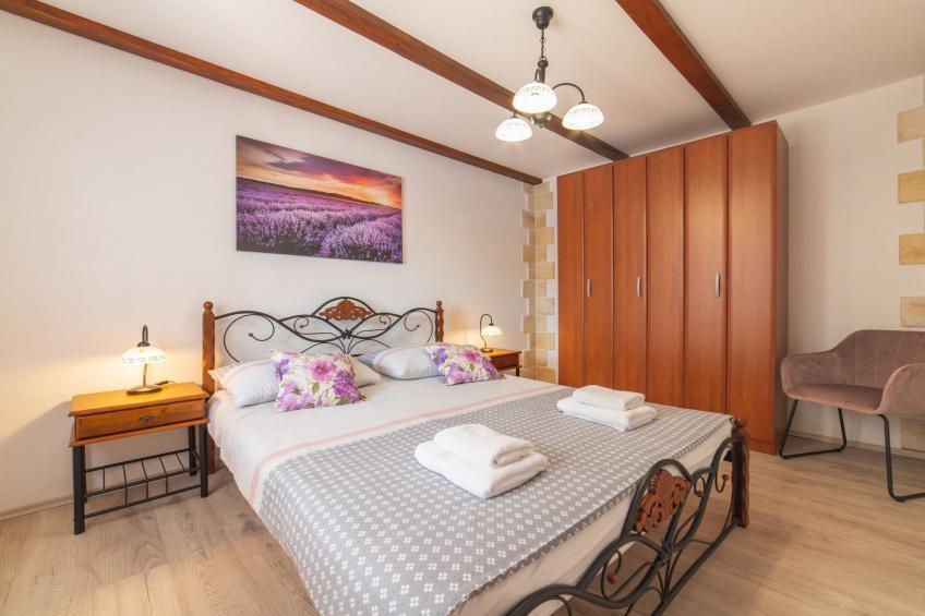 Serene Retreat Holiday Home with Pool - Two Bedroom Holiday Home with Pool - foto 9