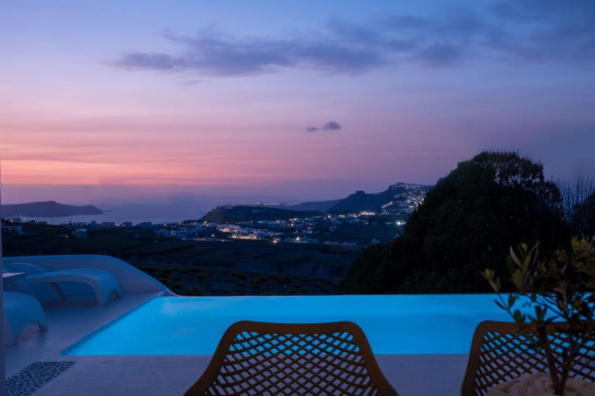 Über White Orchid Villa