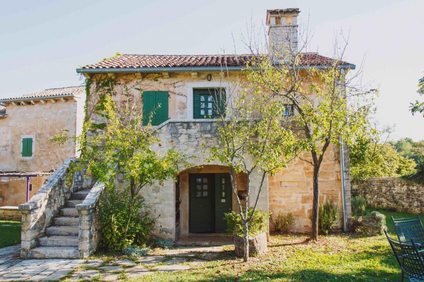 Freistehendes Ferienhaus in Karlovići mit Garten, gemeinsamem Pool und Grill - foto 10