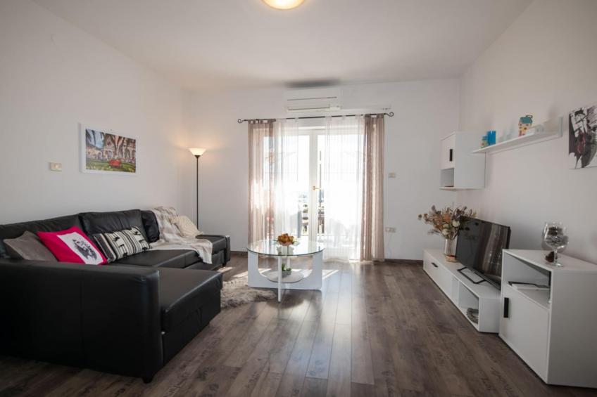 Apartments Mirjana IKA - One Bedroom Apartment With Balcony And Sea View (A2) - foto 4