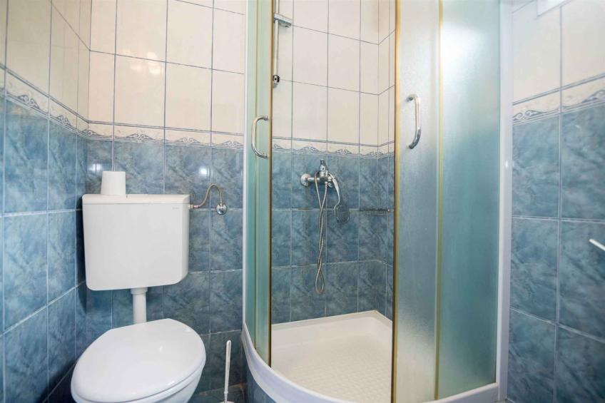 Holiday apartment with air conditioning, terrace and sea view in Slatine - BF-3VNF8 - foto 15