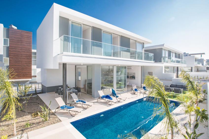 3-Schlafzimmer-Villa mit privatem Pool im Zentrum