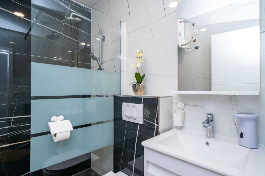 Apartment & Rooms Papa - Premium Double or Twin Room with Balcony and Partial Sea View (Soba 2) - foto 14