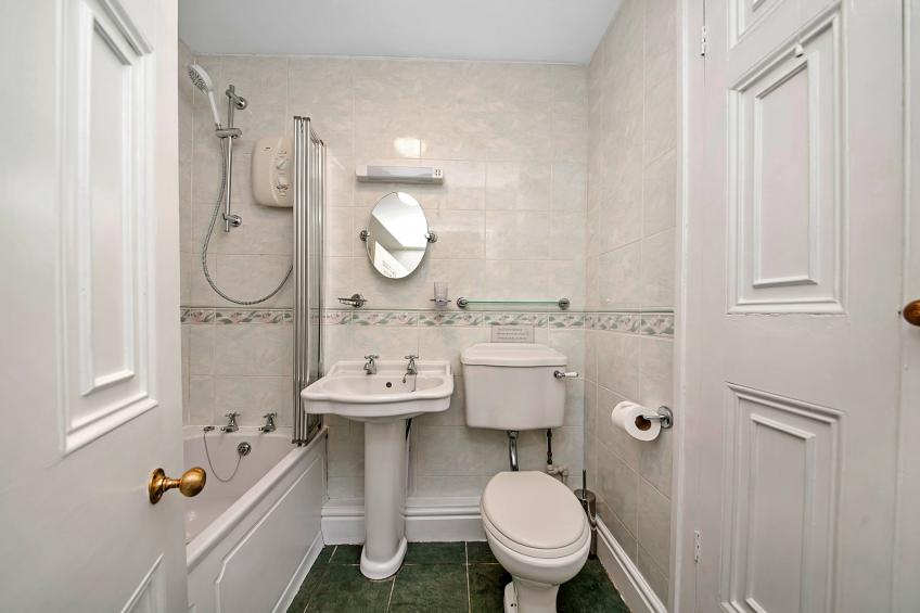 York Hall Apt - foto 12