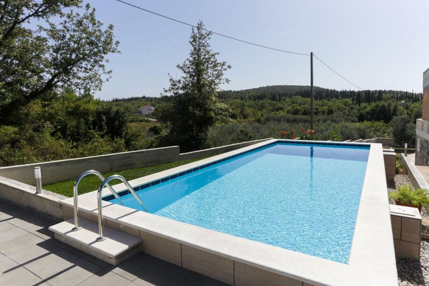 Apartments Villa Harmonia - One-Bedroom Apartment with Patio and Shared Pool