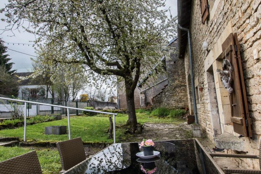 Steinhaus in ländlicher Umgebung mit Pool - foto 17