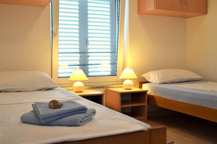 für vier Personen mit Balkon im ersten Obergeschoss gelegen - foto 10