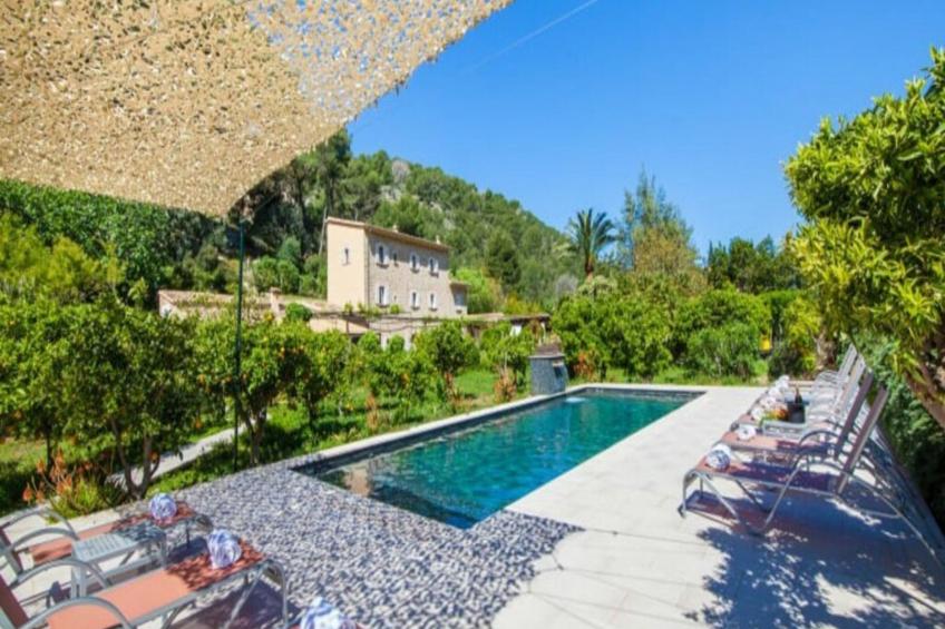 Ländliche Finca mit eigenem Schwimmbad