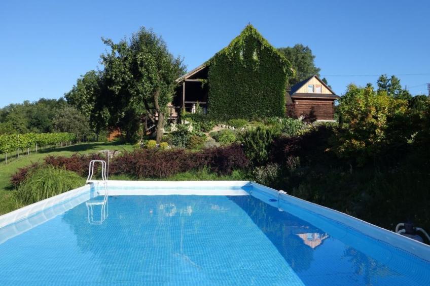 Villa mit gemeinschaftlichem Pool - foto 12