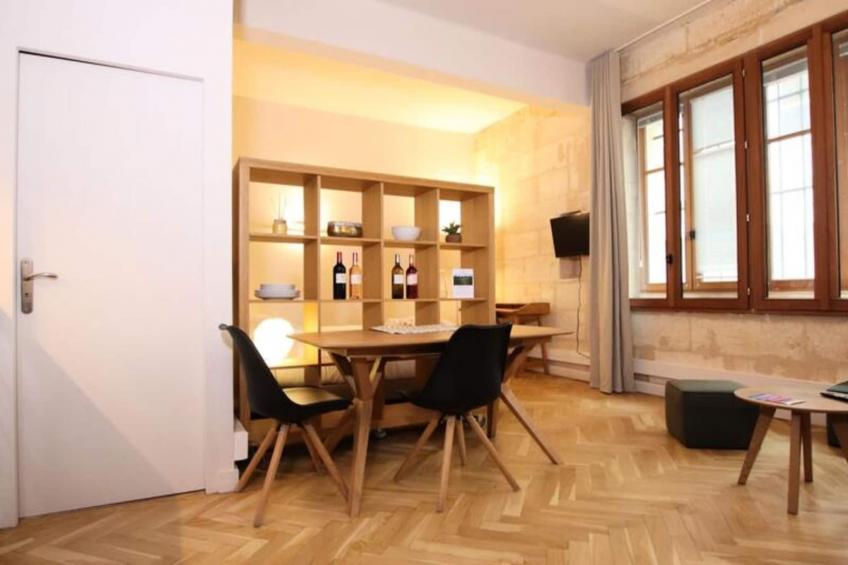 Superbe Appartement Typiquement Bordelais En Hypercentre Pour 4 Personnes - foto 8