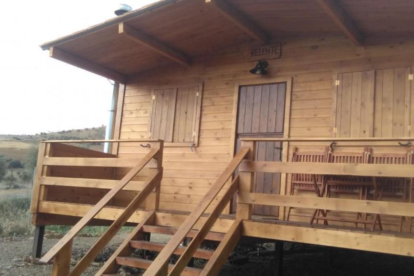 Gemütliches Ferienhaus in Almogía mit Garten