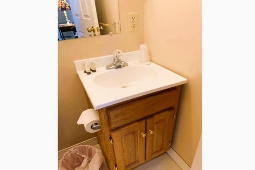 Queen Bed Riverfront with Kitchenette - foto 25