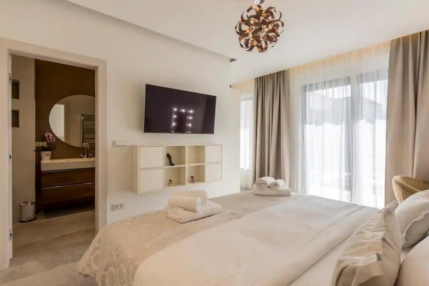 Sophisticated Oasis Residence Villa with Pool - Three Bedroom Villa with Pool - foto 12