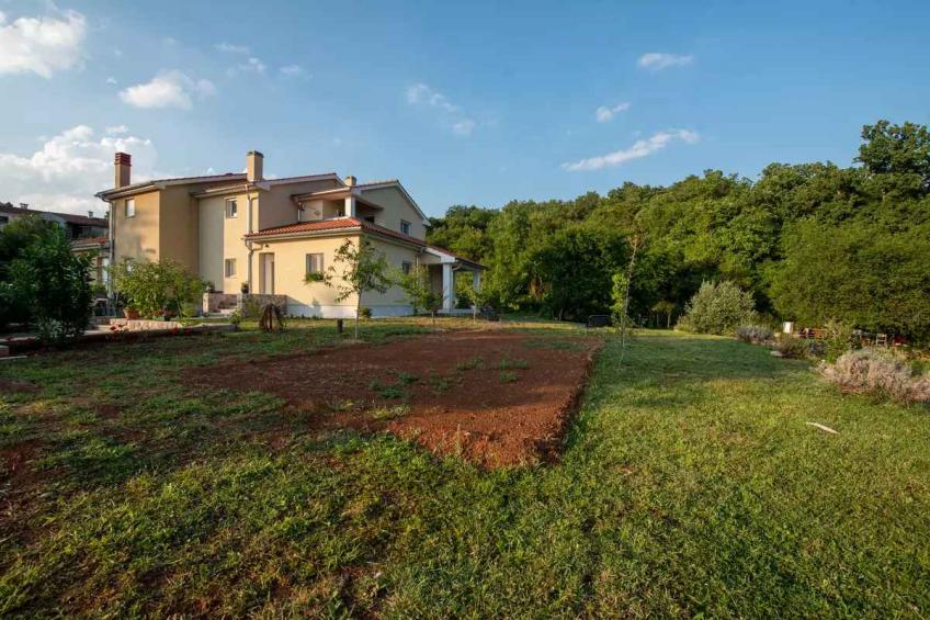 Ferienhaus mit Klimaanlage, Außenpool und eigene überdachte Terrasse - BF-5B2FV - foto 9
