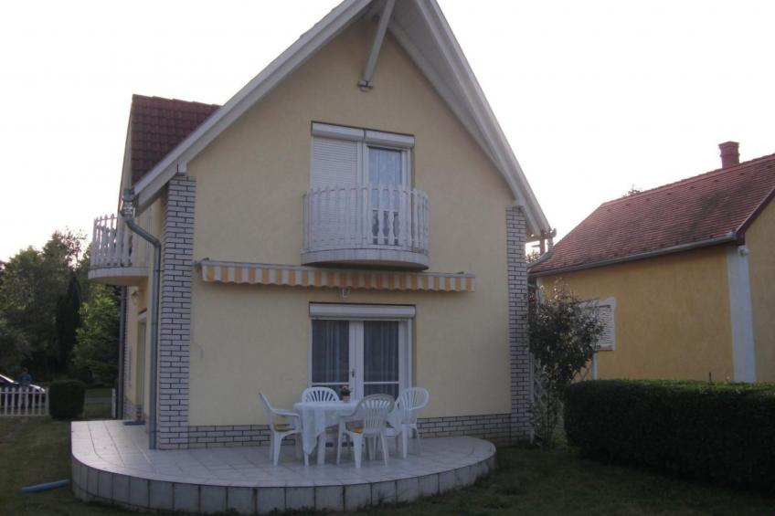 mit Terrassen, Balkonen sowie Parkplatz - foto 12