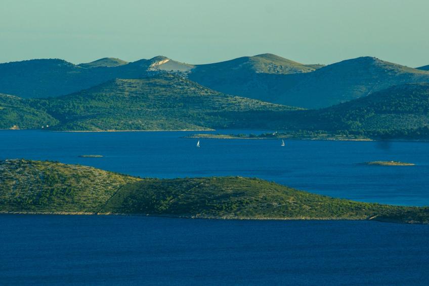 Modernes Ferienhaus in Dobropoljana mit Terrasse, Garten und Grill - foto 42