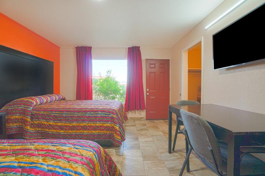2 Queen Beds with Kitchenette - foto 15