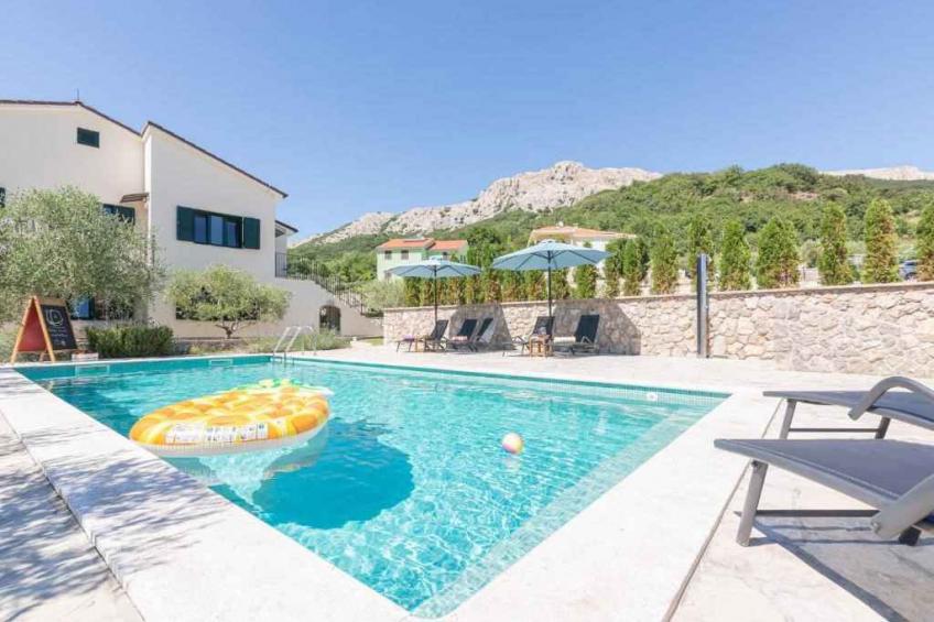 Holiday apartment with shared swimming pool - BF-KF3K4