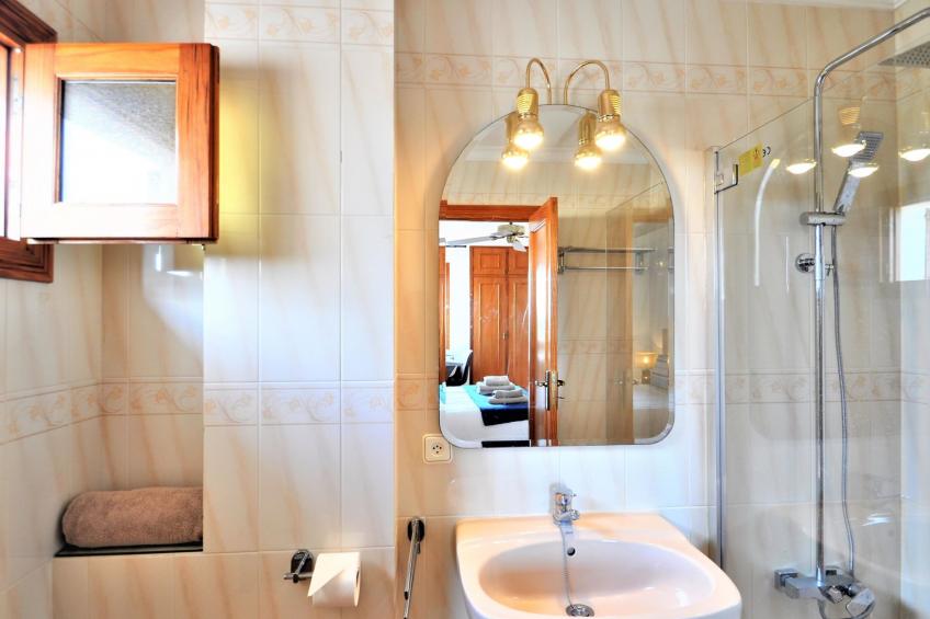 CA NA MALEN Hermosa casa para familias con gran piscina, jardín. - WiFi Gratis - foto 33