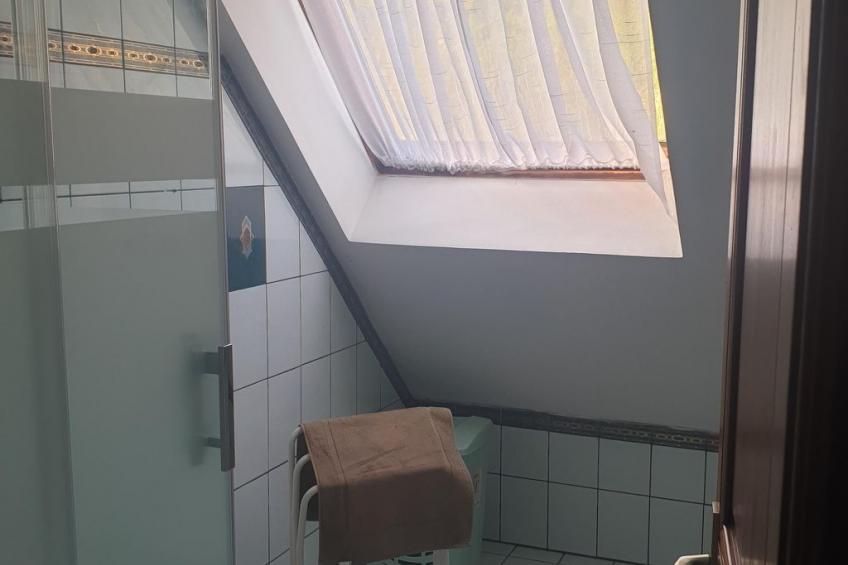 mit Balkon, Garten und Talblick - foto 24