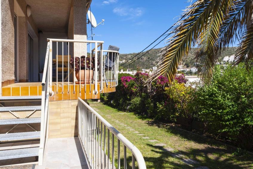 1233 VILA NEUS con piscina - foto 21