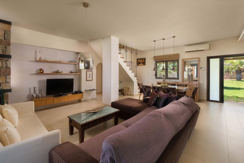 in Sgourou mit Parkplatz, Blick ins Grüne - foto 6