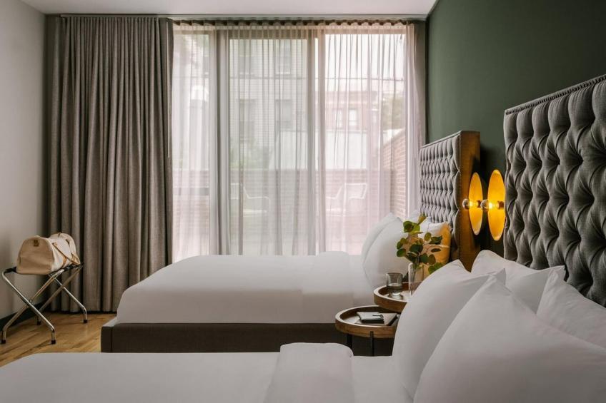 Guest Room  2 Double Beds  Dutch Hotel - foto 6