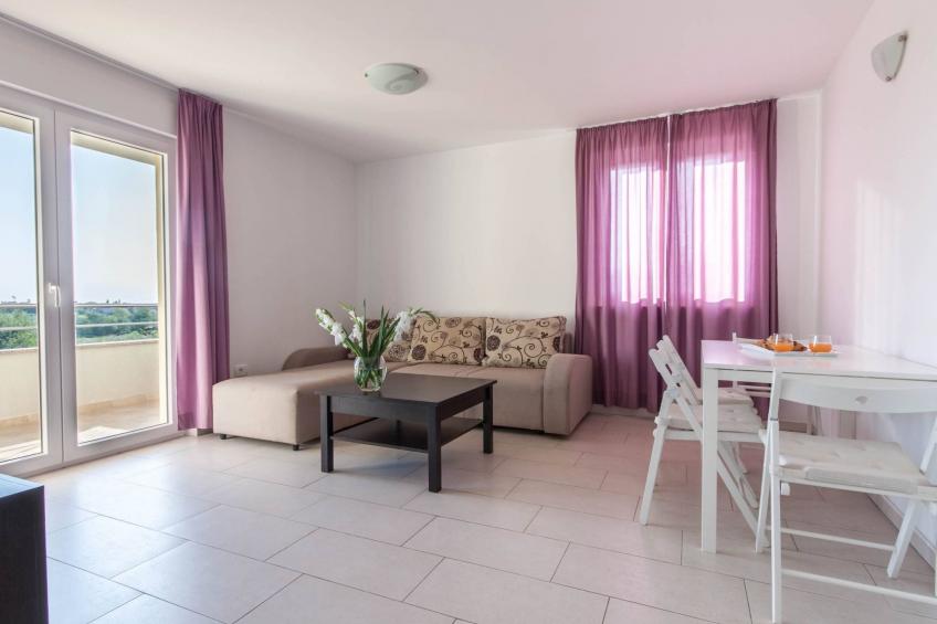 Wohnung in Monterol mit Terrasse und Garten