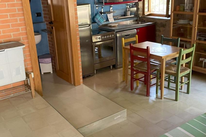 Zypressen, ein Haus im Wald an der ligurischen Riviera - foto 14