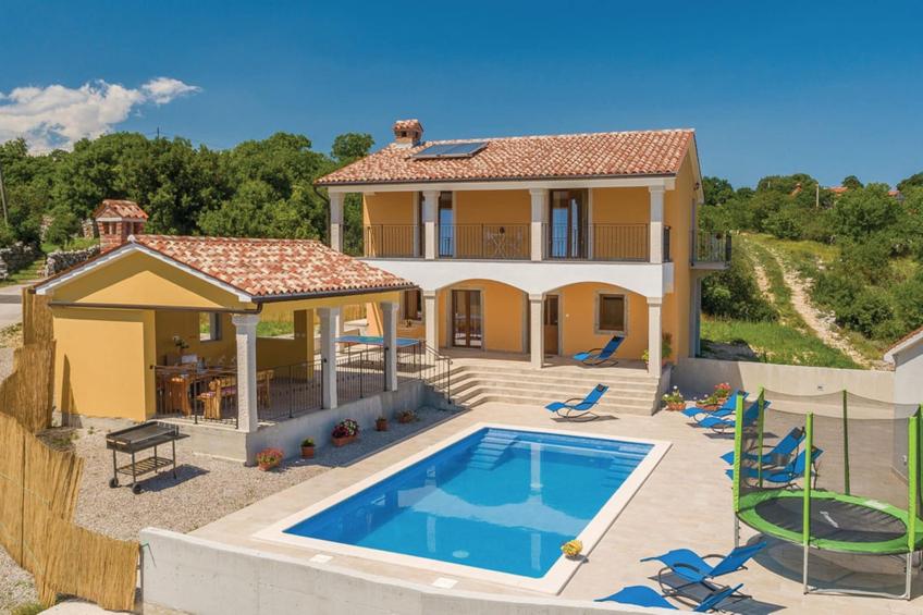 Santa Lucia - Villa with Private Pool & Sea View