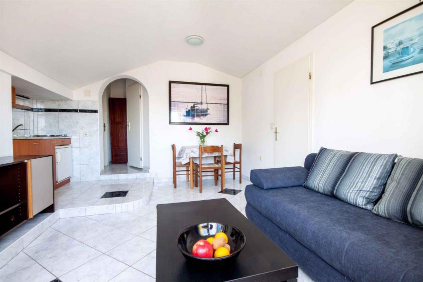 Holiday apartment with garden, washing machine and dishwasher - BF-VPRY
