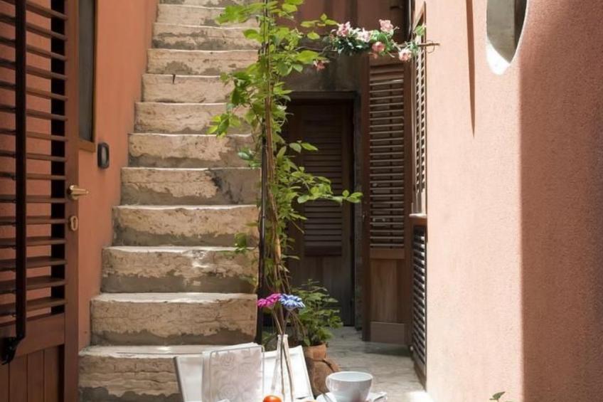 Appartement in Trapani mit Terrasse und Garten