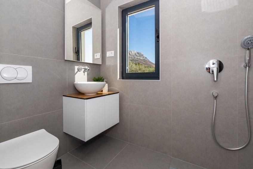 Haus für 9 Personen und 1 Kind in Kastel Luksic - foto 18