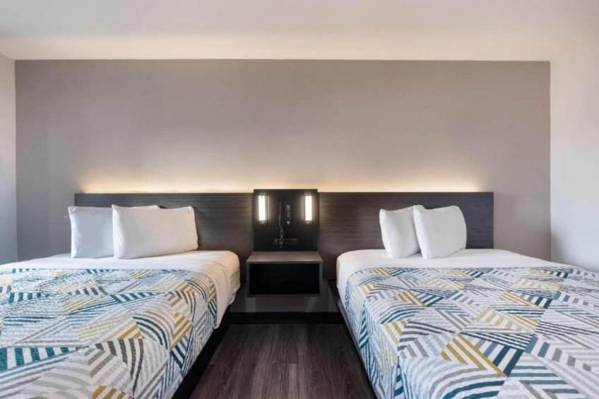 2 Queen Beds  Non-Smoking - foto 2