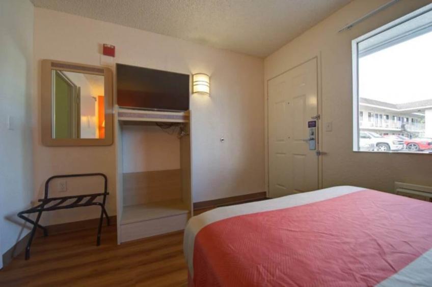 1 Queen Bed - foto 27