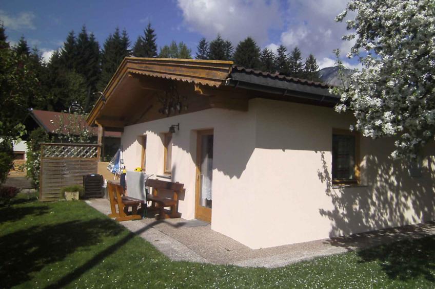 Holiday house with large garden - BF-82PF