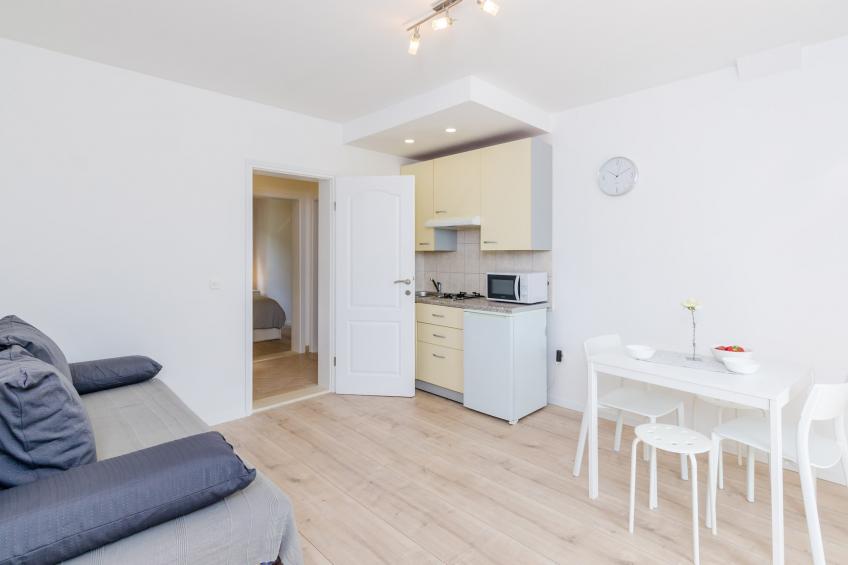 Color Apartments - Comfort One Bedroom Apartment with Terrace and Partial Sea View (Yellow) - foto 2