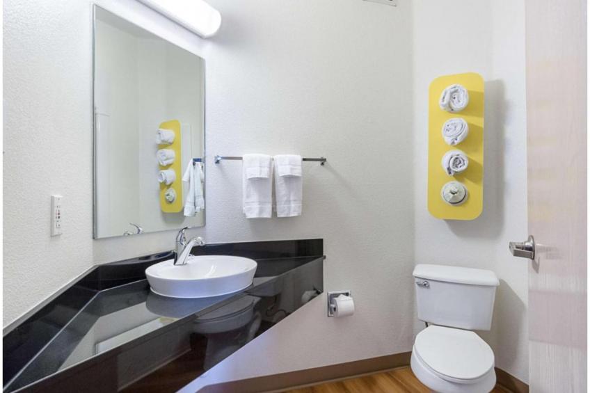 2 Full Beds  Non-smoking - foto 20