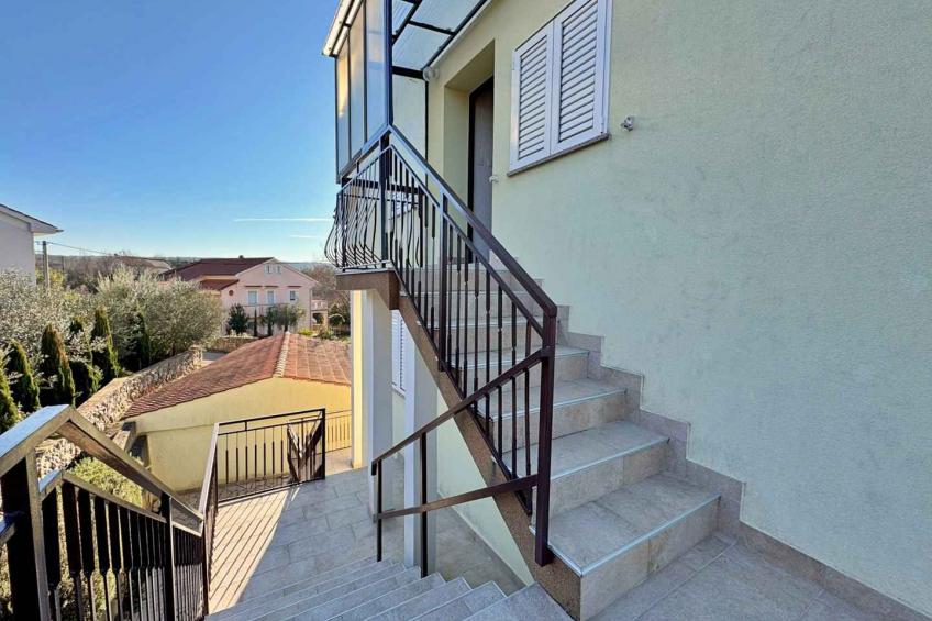 Vakantiewoning met airconditioning en terras - BF-RTN89 - foto 11