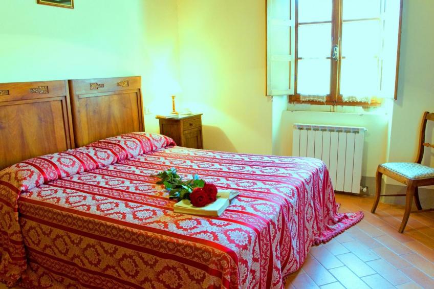 Wohnung in einer alten Villa mit Schwimmbad - foto 15