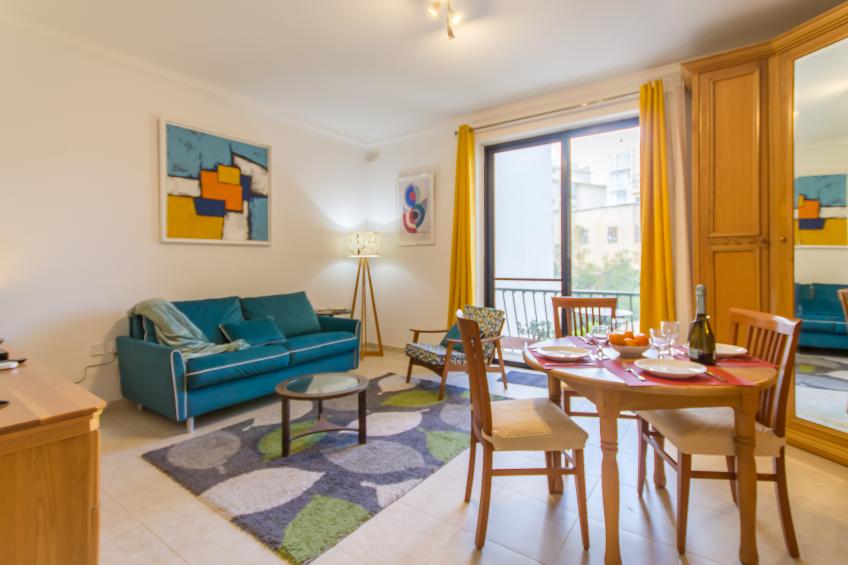 Lovely Apart By The Sea Sliema