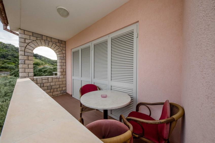 Guest House Villa Anggela - Comfort Triple room with Balcony and Sea View (Br4) - foto 16