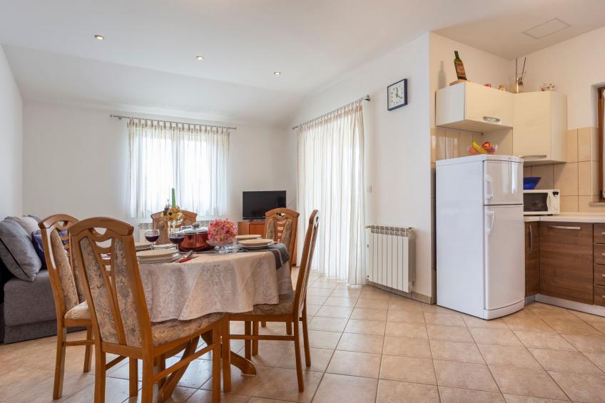 "Villa Mirela" mit Terrasse - foto 21